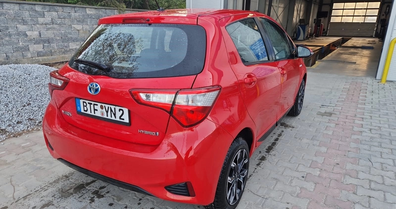 Toyota Yaris cena 45600 przebieg: 130000, rok produkcji 2018 z Strzelin małe 154